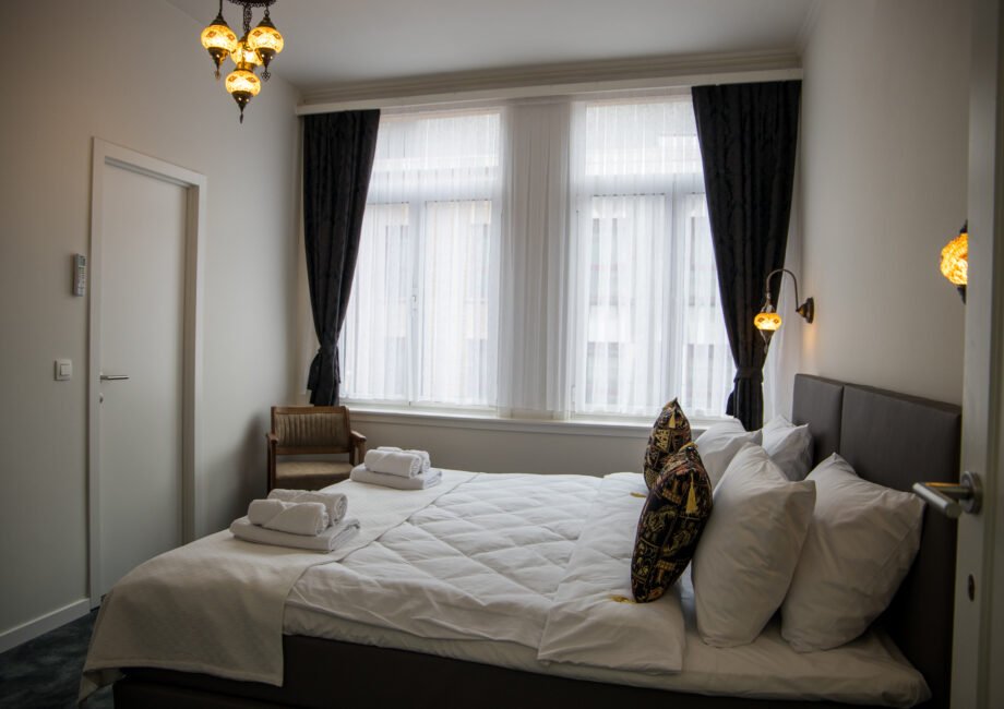 Comfortabele hotelkamer met airco bij GUZY Hotel Lier
