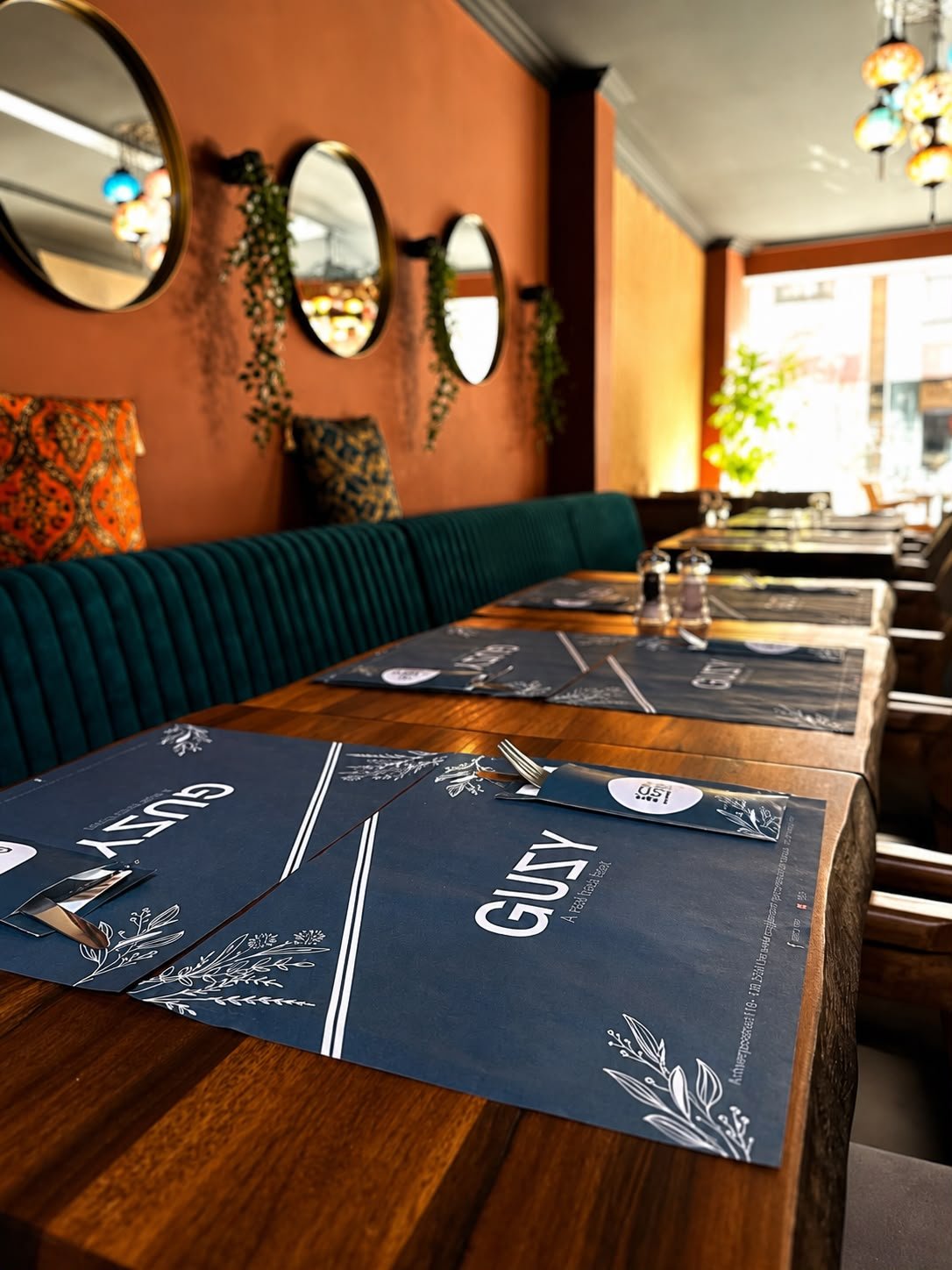 Comfortabele hotelkamer met airco bij GUZY Hotel Lier
